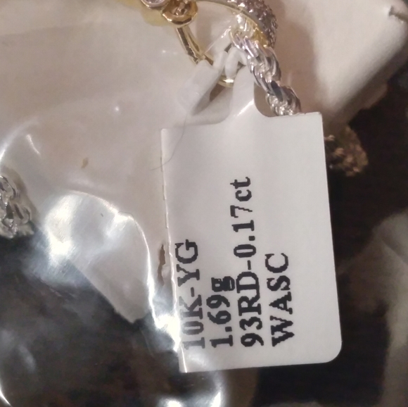 10k Solid Yellow Gold Diamond Pendant - Picture 3 of 4